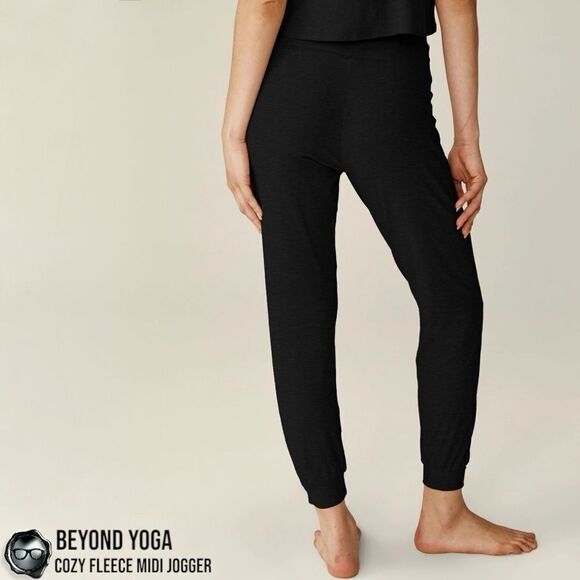 BEYOND YOGA COZY FLEECE LOUNGE AROUND MIDI JOGGER IN BLACK SUPER SOFT MODAL - Picture 6 of 11